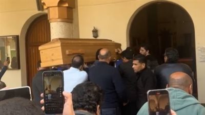 صور توثق لحظة وصول جثمان 