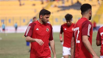 استعدادًا للبلدية.. كريم نيدفيد يشارك في التدريبات الاستشفائية بمران الأهلي