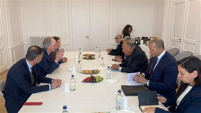 وزير الخارجية يجتمع مع المبعوث الأممي الخاص إلى سوريا