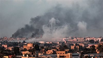 طائرات الاحتلال الإسرائيلي تقصف المناطق الغربية من مدينة غزة