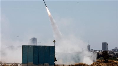 واشنطن تفرض عقوبات على وسطاء لبرنامج الصواريخ الإيراني