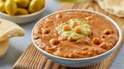 طريقة عمل الفول المدمس وأسرار تدميسه في البيت.. اعمليه قبل رمضان