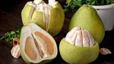 فوائد فاكهة البوملي.. تعزز صحة العظام وتحمى من الهشاشة