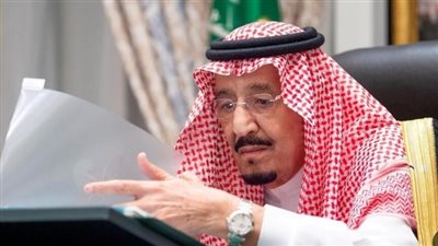 العاهل السعودي يدعو لإيقاف 