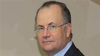 مصادر: الرئيس الفلسطيني يختار محمد مصطفى رئيسًا للوزراء