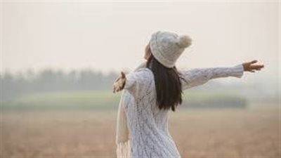 فوائد التفاؤل لصحة الانسان.. كيف تنعم بحياة سعيدة؟ 