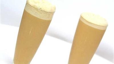 طريقة عمل عصير الدوم في الخلاط بالماء والحليب.. 3 وصفات سريعة