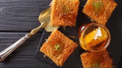 طريقة عمل شربات الكنافة لحلوى رمضانية شهية.. المقادير والخطوات