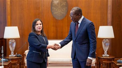 سفيرة مصر في بنين تقدم أوراق اعتمادها لرئيس بنين
