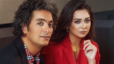 عبر إنستجرام.. هبة مجدي بصحبه زوجها: أنا جميلة عشان معاك (صورة)