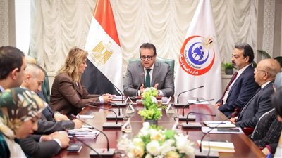 وزير الصحة يوقع بروتوكول تعاون مع الأكاديمية الوطنية لتدريب وتأهيل الشباب في عدة مجالات