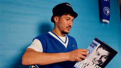 بيراميدز يعلن تجديد تعاقده مع أسامة جلال (صور)