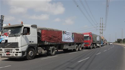 انخرطت في عطاء إنساني وفير.. كيف طال الغوث الإماراتي مختلف القطاعات بجنوب اليمن؟