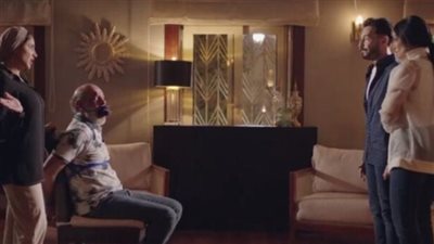 مسلسل نعمة الافوكاتو الحلقة 10.. مدحت مقيدًا ونعمة بجانبه.. ماذا حدث؟(كواليس مثيرة)