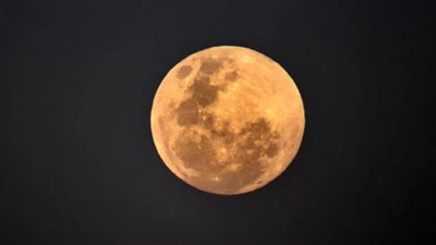 موعد خسوف القمر في سلطنة عمان.. وأسبابه.. توضيح صريح