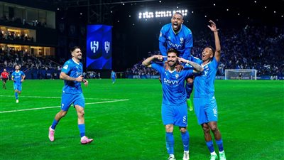 الهلال يستضيف الأخدود سعيًا للابتعاد أكثر بقمة الدوري السعودي