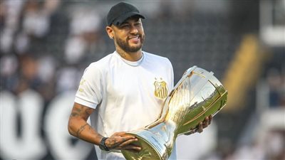 ارتدى قميص آخر.. تسريب يكشف مفاجأة بشأن مستقبل نيمار مع الهلال السعودي