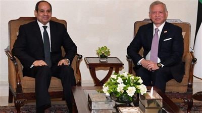 الرئيس السيسي يلتقي العاهل الأردني خلال زيارته لعمان