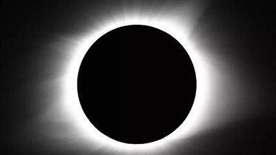 موعد كسوف الشمس الكلى بتوقيت القاهرة.. هل تراه مصر؟ 