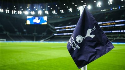 جريمة قتل بالدوري الإنجليزي.. مصير مباراة توتنهام ونوتنجهام بعد مقتل أحد المشجعين