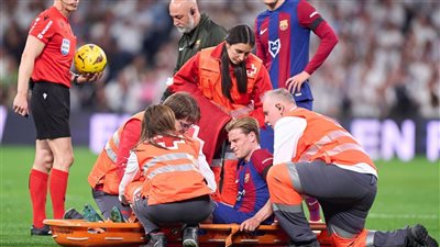 انتهى الموسم.. كشف تشخيص إصابة دي يونج ومدة الغياب