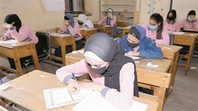 مواعيد ومواصفات امتحانات الثانوية العامة 2024 للشعبة العلمية والأدبية 