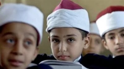  طلاب الصفين الرابع والخامس الابتدائي الأزهرى يؤدون اليوم امتحان الإنجليزى