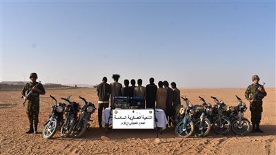 السلطات الجزائرية توقف المئات من الأشخاص بين مهربين ومهاجرين