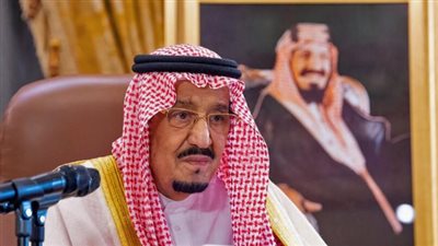 من هو الملك “سلمان بن عبد العزيز آل سعود” ؟ (نشأته)