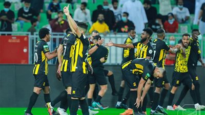 الاتحاد يتلقى ضربة قوية قبل ساعات من مواجهة الشباب في قمة الدوري السعودية