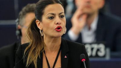 وزيرة الشباب الإسبانية تؤكد إلتزام حكومتها بوقف فوري ودائم لإطلاق النار في غزة