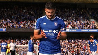 رقم تاريخي ينتظر سام مرسي حال الصعود إلى الدوري الإنجليزي الممتاز