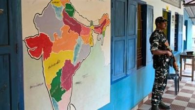 الانتخابات الهندية: مودي ومنافسوه يتبادلون الاتهامات مع تراجع إقبال الناخبين 