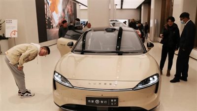 كيف نجحت شركة هواوي في تعزيز مكانتها كلاعب رئيسي في قطاع تكنولوجيا السيارات الذكية؟