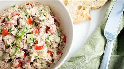 طريقة عمل سلطة الرنجة بالطحينة.. وصفة صحية معتمدة لشم النسيم