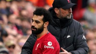 سبب المشادة الحادة بين محمد صلاح ومدربه.. 