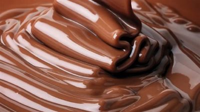 ماذا يحدث عند تناول الشوكولاتة الداكنة؟