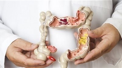 أضرار تناول الطعام قبل النوم مباشرة.. دراسة تحذر