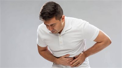 أعراض القولون العصبي عند الرجال.. 14 علامة جسدية ونفسية مؤلمة 