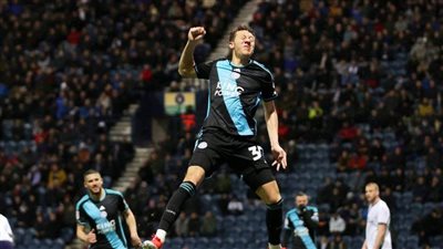 ليستر سيتي يتوج بـ 