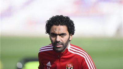 كواليس توقيع عقوبة على حسين الشحات بسبب سلوكه خلال مباراة مازيمبي.. شوبير يوضح