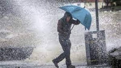 مصر.. منخفض جوي يضرب الإسكندرية بأمطار ورياح