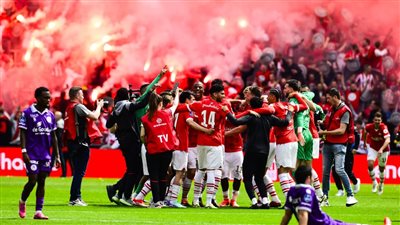 بأرقام إعجازية.. آيندهوفن بطلا للدوري الهولندي للمرة الـ 25 في تاريخه