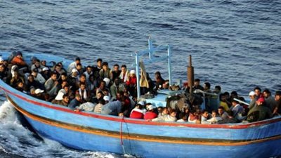 تحويلات المال الدولية تتجاوز 831 مليار دولار في عام واحد