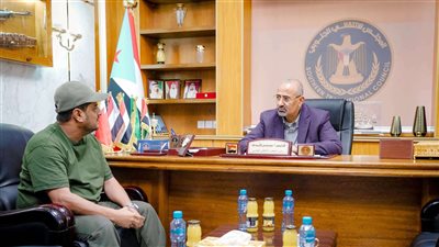  نائب رئيس مجلس القيادة الرئاسي باليمن يطّلع على سير العمل الأمني بمحافظة أبين (صور)