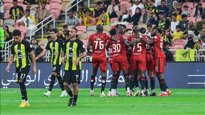 عقب الهزيمة المُذلة أمام الاتفاق.. رقم كارثي لنادي الاتحاد في الدوري السعودي