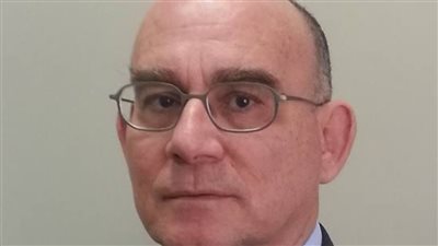 أكرم السيسي: إسرائيل كيان غريب ونموذج للعُقد النفسية