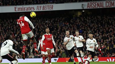 أرسنال يصطدم بـ مانشستر يونايتد في مسرح الأحلام بقمة الدوري الإنجليزي