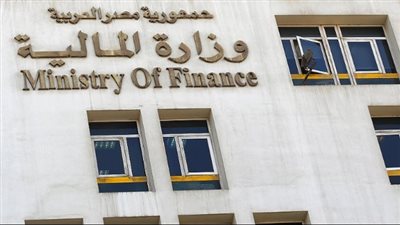 مواعيد صرف مرتبات شهر يونيو.. المالية توضح في بيان عاجل