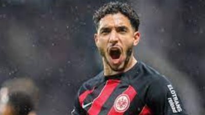 حقيقة إصابة عمر مرموش.. آينتراخت فرانكفورت الألماني يكشف التفاصيل 